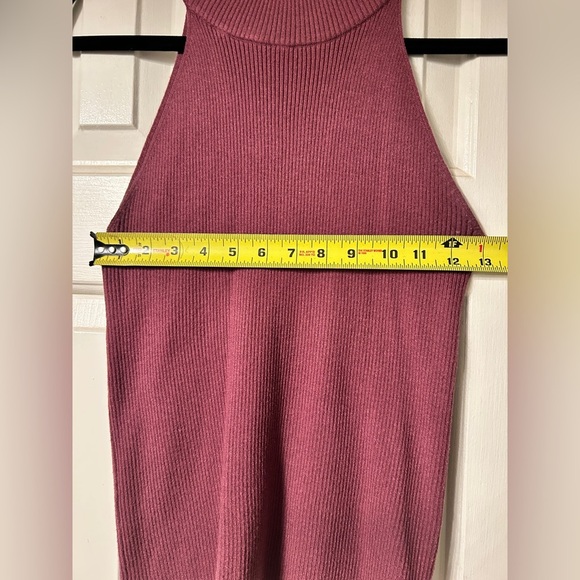 Sleeveless Ribbed Knit Top - Burgundy from the Red Dress Boutique M/L - Picture 4 of 5